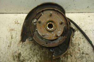 Изображение товара 96230 - 00096230 stupitsa zadnyaya levaya Peugeot 306