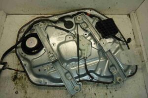 Изображение товара 96409 - 00096409 steklopodemnik perednij pravyj Lexus LS