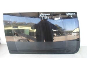 Изображение товара 101133 - 00101133 steklo kuzovnoe pravoe 