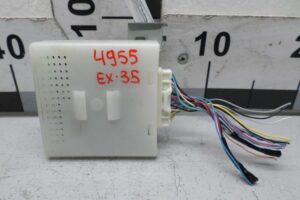 Изображение товара 102379 - 00102379 blok upravleniya svetom Toyota Hiace