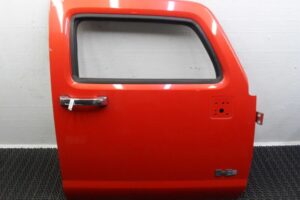 Изображение товара 102454 - 00102454 dver perednyaya pravaya 