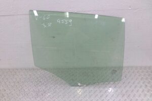 Изображение товара 103506 - 00103506 steklo dveri zadnej pravoj Volkswagen Golf