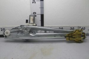 Изображение товара 104959 - 00104959 steklopodemnik zadnij levyj Skoda Yeti