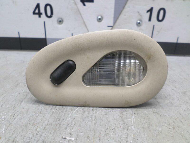 Изображение товара 110677 - 00105062 plafon Chrysler Sebring