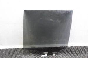 Изображение товара 105929 - 00105929 steklo dveri zadnej levoj 