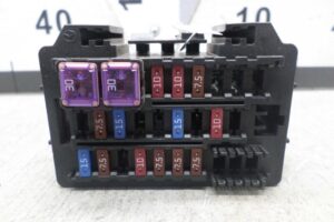 Изображение товара 106558 - 00106558 blok predokhranitelej Citroen C5