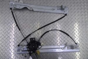 Изображение товара 109128 - 00109128 steklopodemnik perednij pravyj 