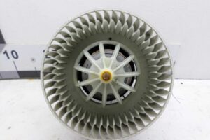 Изображение товара 109789 - 00109789 ventilyator otopitelya (motorchik pechki) 