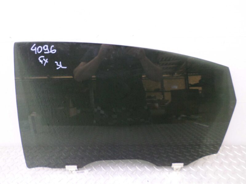 Изображение товара 111632 - 00111632 steklo dveri zadnej levoj