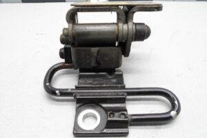 Изображение товара 113563 - 00113563 petlya dveri zadnyaya Volkswagen Lupo