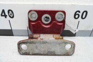 Изображение товара 113648 - 00113648 petlya kryshki bagazhnika Volvo V50