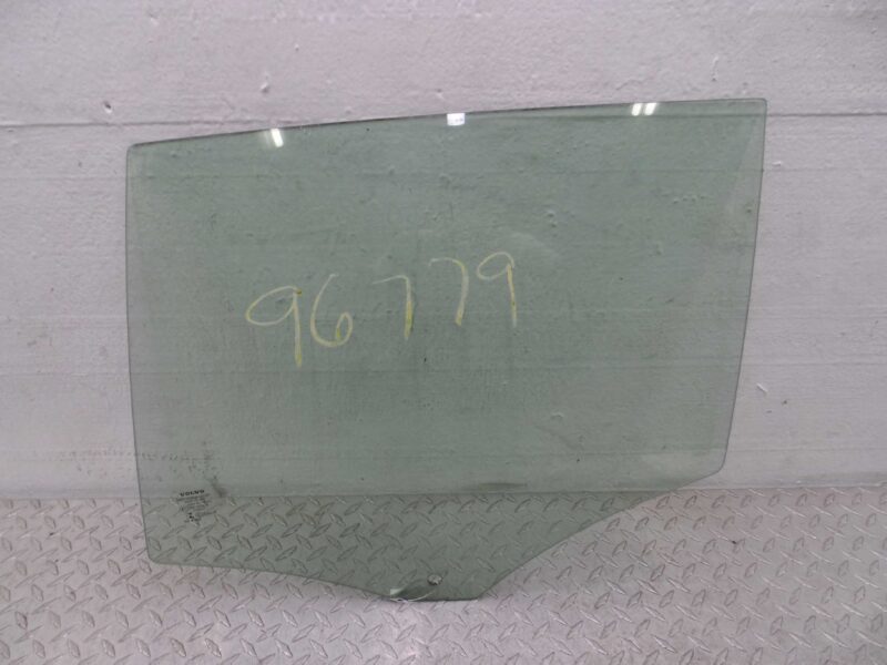 Изображение товара 114301 - 00114301 steklo dveri zadnej levoj Volkswagen Golf