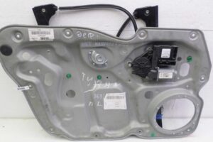 Изображение товара 115984 - 00115984 steklopodemnik perednij levyj Toyota Highlander