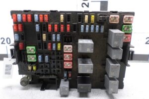 Изображение товара 119233 - 00119233 blok predokhranitelej Pontiac Vibe