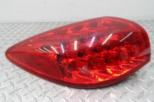 Изображение товара 119796 - 00119796 fonar kryla levyj Toyota Hiace