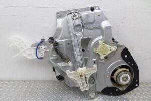 Изображение товара 119940 - 00119940 steklopodemnik zadnij pravyj Alfa Romeo 146