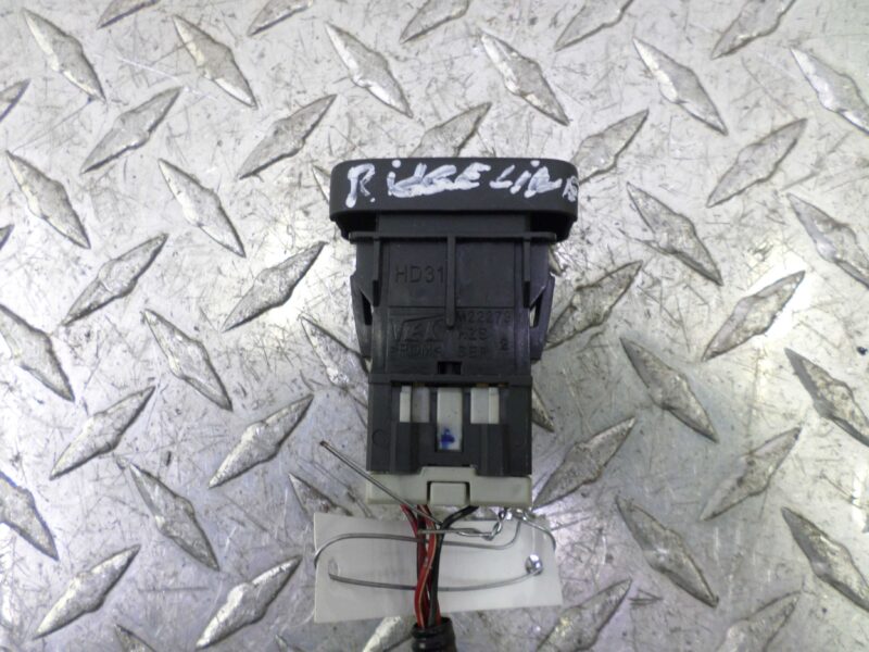 Изображение товара 120086 - 00120086 knopka salona Renault Logan