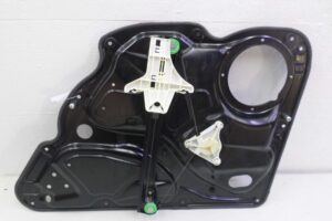 Изображение товара 120182 - 00120182 steklopodemnik zadnij levyj Volvo S40