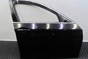 Изображение товара 120590 - 00120590 dver perednyaya pravaya 