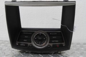 Изображение товара 120721 - 00120721 panel upravleniya magnitoloj Toyota Hiace
