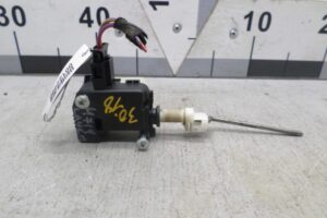 Изображение товара 122996 - 00122996 aktivator zamka kryshki toplivnogo baka Mercedes A klasse