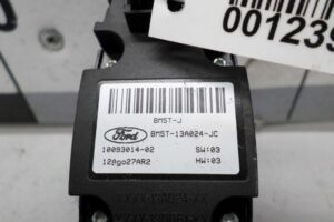 Изображение товара 123936 - 00123936 pereklyuchatel sveta 1