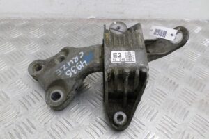 Изображение товара 124032 - 00124032 podushka krepleniya dvigatelya 