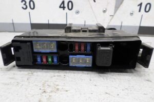 Изображение товара 125320 - 00125320 blok predokhranitelej Toyota Hiace 2