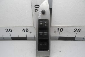 Изображение товара 125511 - 00125511 knopka steklopodemnika Lexus LS