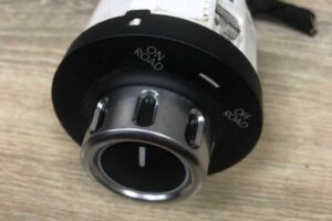 Изображение товара 125650 - 00125650 knopka salona Toyota Corolla Verso