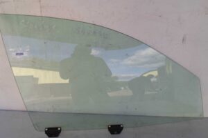 Изображение товара 126844 - 00126844 steklo dveri perednej pravoj Mercedes GLA