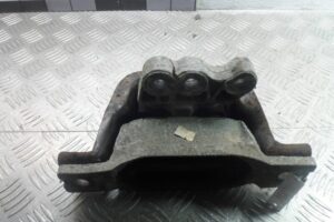 Изображение товара 129555 - 00129555 podushka krepleniya dvigatelya 