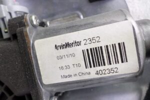 Изображение товара 130060 - 00130060 steklopodemnik perednij pravyj Alfa Romeo 146 2