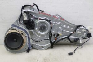 Изображение товара 130060 - 00130060 steklopodemnik perednij pravyj Alfa Romeo 146 3