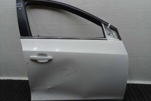 Изображение товара 131999 - 00131999 dver perednyaya pravaya 