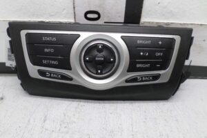 Изображение товара 132438 - 00132438 panel upravleniya magnitoloj Lexus LS