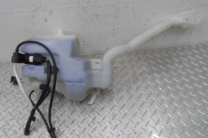 Изображение товара 132499 - 00132499 bachok omyvatelya Skoda Yeti 2