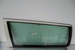 Изображение товара 132675 - 00132675 steklo kuzovnoe levoe 