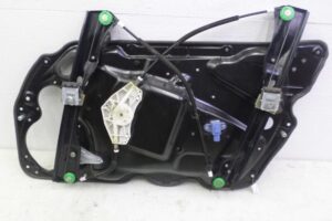 Изображение товара 134142 - 00134142 steklopodemnik perednij levyj Volvo S40