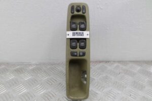 Изображение товара 135582 - 00135582 knopka steklopodemnika Volvo V40