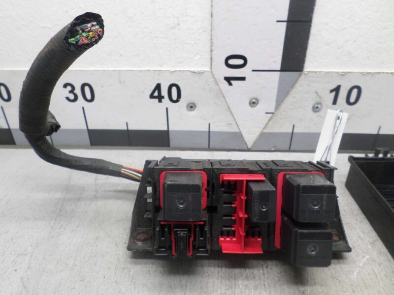 Изображение товара 135645 - 00135645 blok predokhranitelej Chrysler Sebring