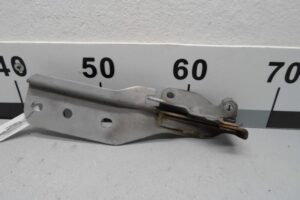 Изображение товара 135859 - 00135859 petlya kapota pravaya Porsche Macan