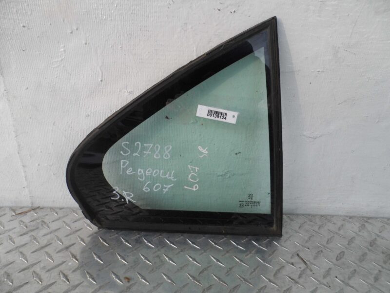 Изображение товара 139124 - 00139124 steklo kuzovnoe pravoe Mercedes Sprinter