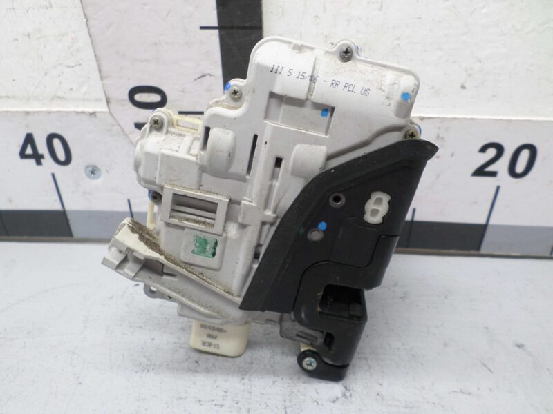 Изображение товара 139221 - 00139221 zamok dveri zadnej pravoj