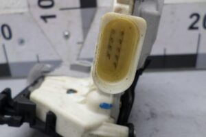 Изображение товара 139221 - 00139221 zamok dveri zadnej pravoj 3