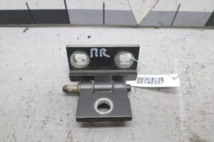 Изображение товара 140357 - 00140357 petlya dveri perednyaya Volvo V50