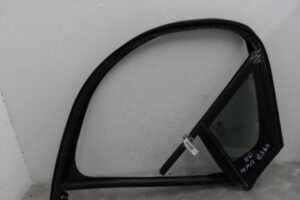 Изображение товара 142093 - 00142093 steklo dveri perednej pravoj 