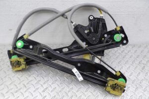 Изображение товара 142453 - 00142453 steklopodemnik perednij pravyj Chevrolet Aveo