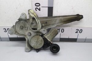 Изображение товара 143297 - 00143297 steklopodemnik zadnij pravyj Subaru Legacy