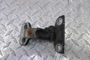 Изображение товара 144381 - 00144381 petlya dveri perednyaya Audi A8